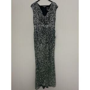 Mac Duggal Green Silver Sequined V-Neck Cap Sleeves Evening Gown Size 10